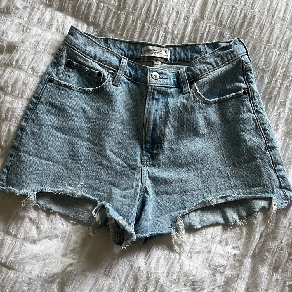 Abercrombie & Fitch CURVE LOVE 90’s Relaxed Cutoff Short